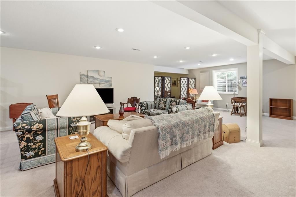 11287 S Chouteau Street — photo 42
