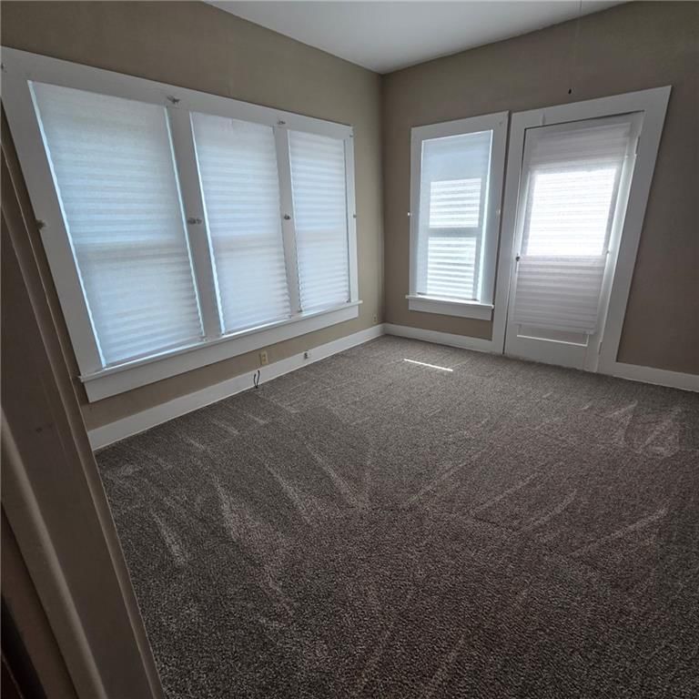 2612 Broadway Avenue — photo 12