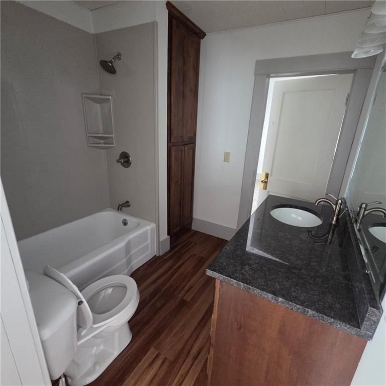 2612 Broadway Avenue — photo 16