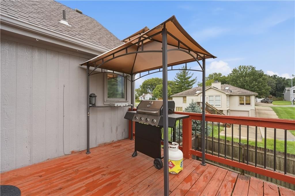 1309 NE Chowning Drive — photo 41