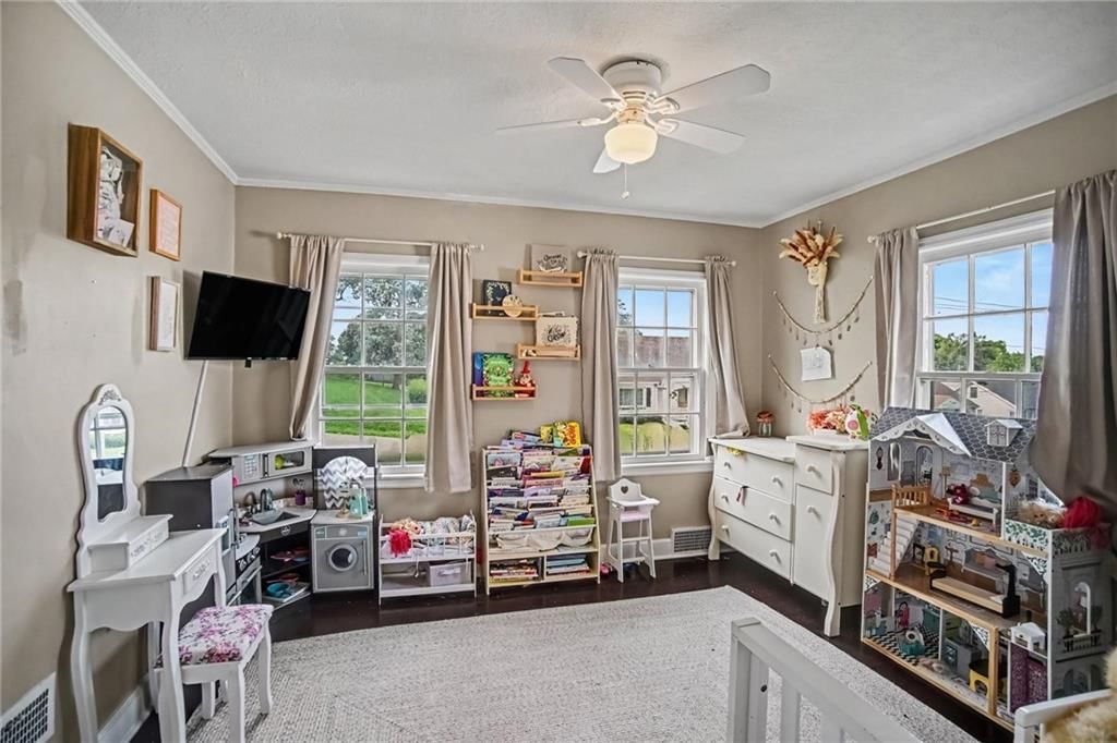 3719 Seneca Street — photo 15