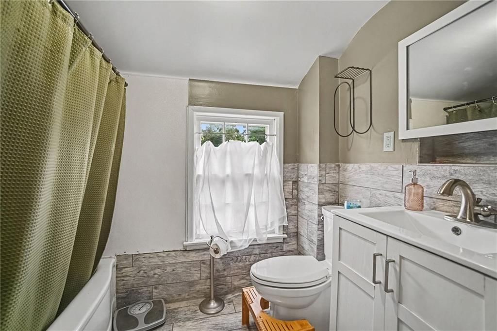 3719 Seneca Street — photo 18