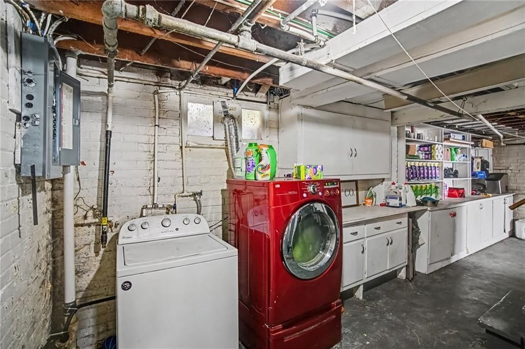 3719 Seneca Street — photo 20