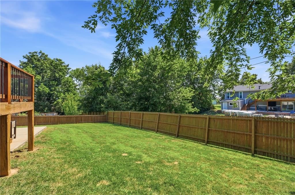 23313 W 52nd Terrace — photo 41