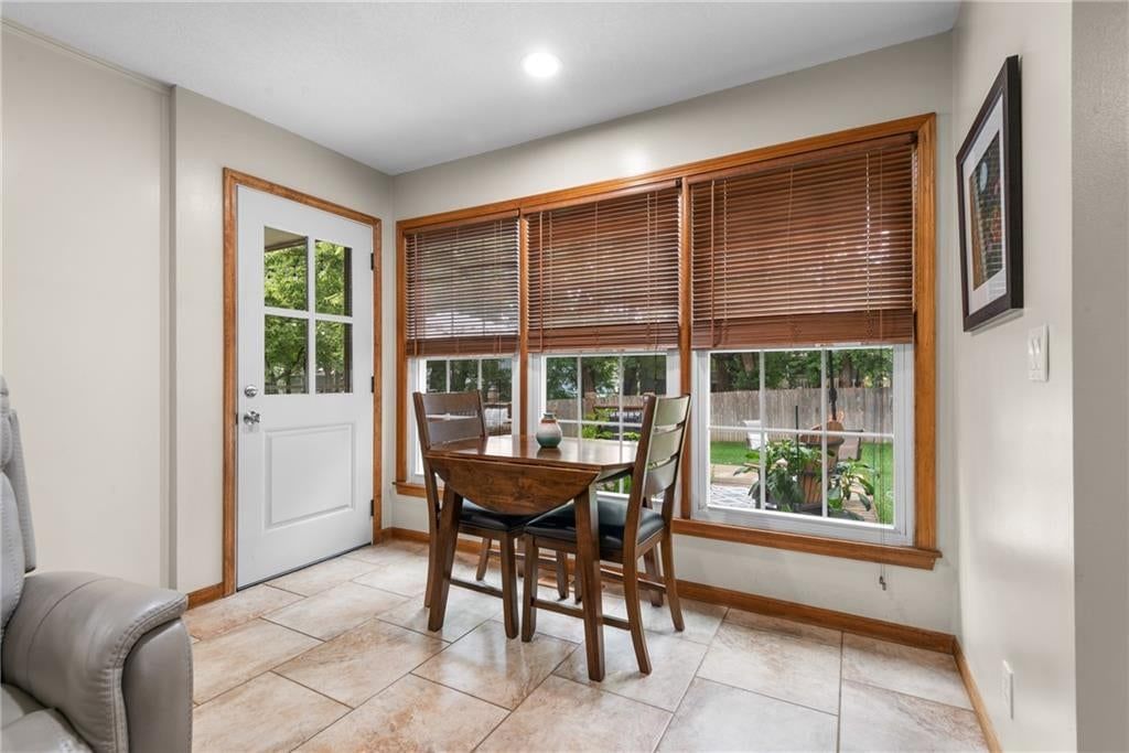 12110 S Acuff Lane — photo 19