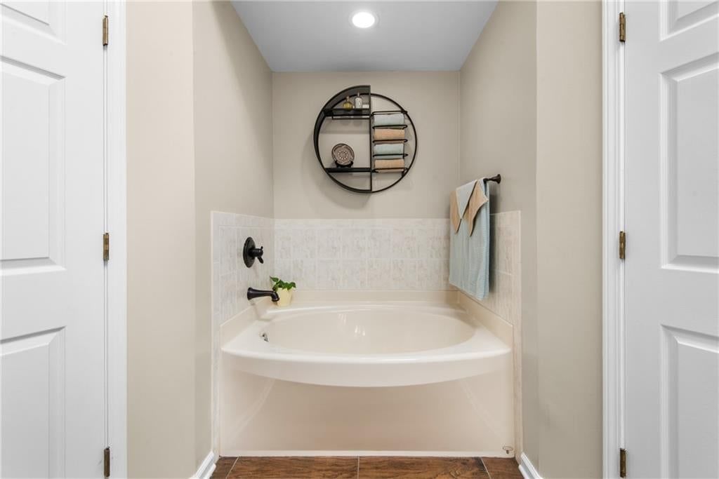 12110 S Acuff Lane — photo 31