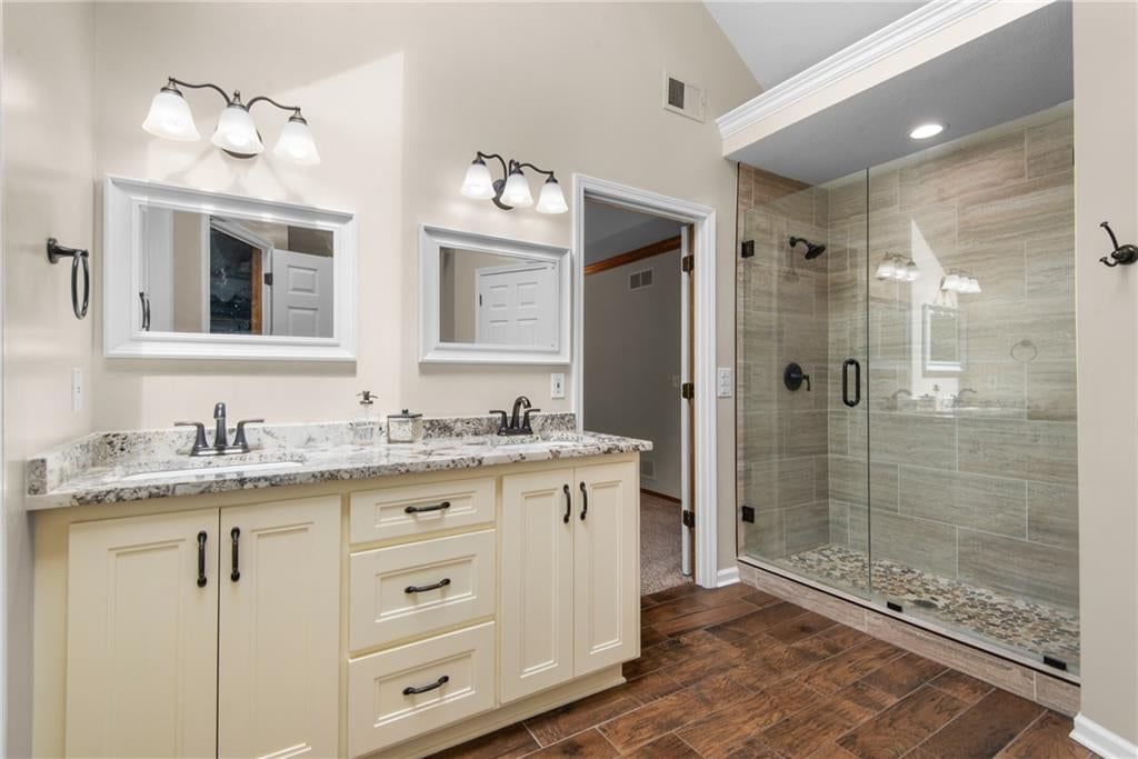 12110 S Acuff Lane — photo 33