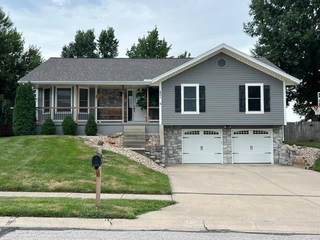 801 Feldspar Street — photo 2