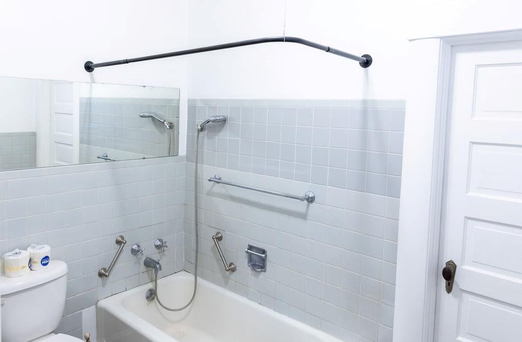 2402 Mitchell Avenue — photo 9