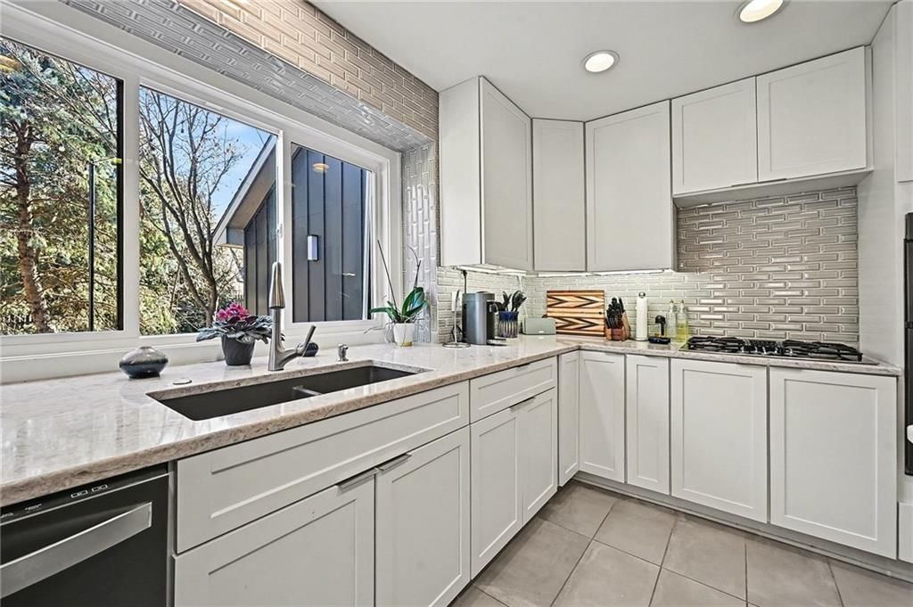 4615 N Wyandotte Street — photo 14