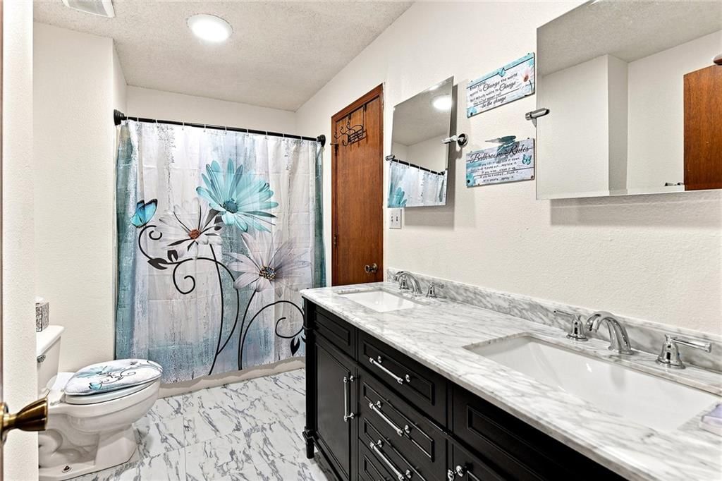 901 NW Valley Woods Drive — photo 19