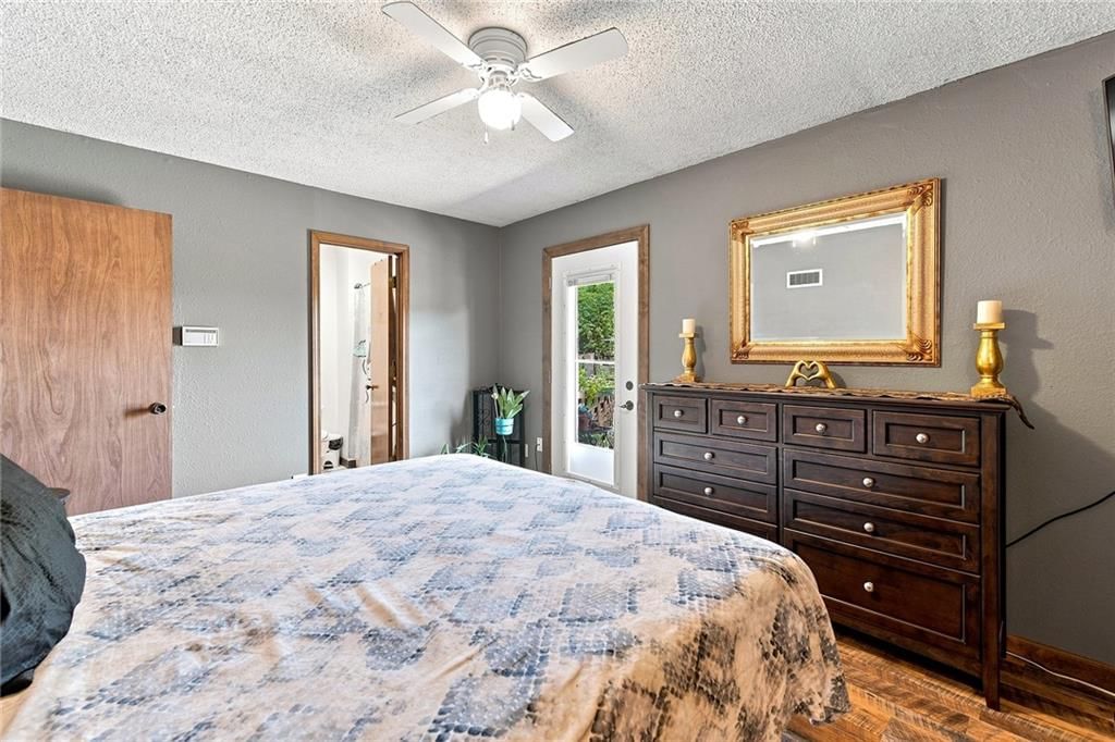 901 NW Valley Woods Drive — photo 26