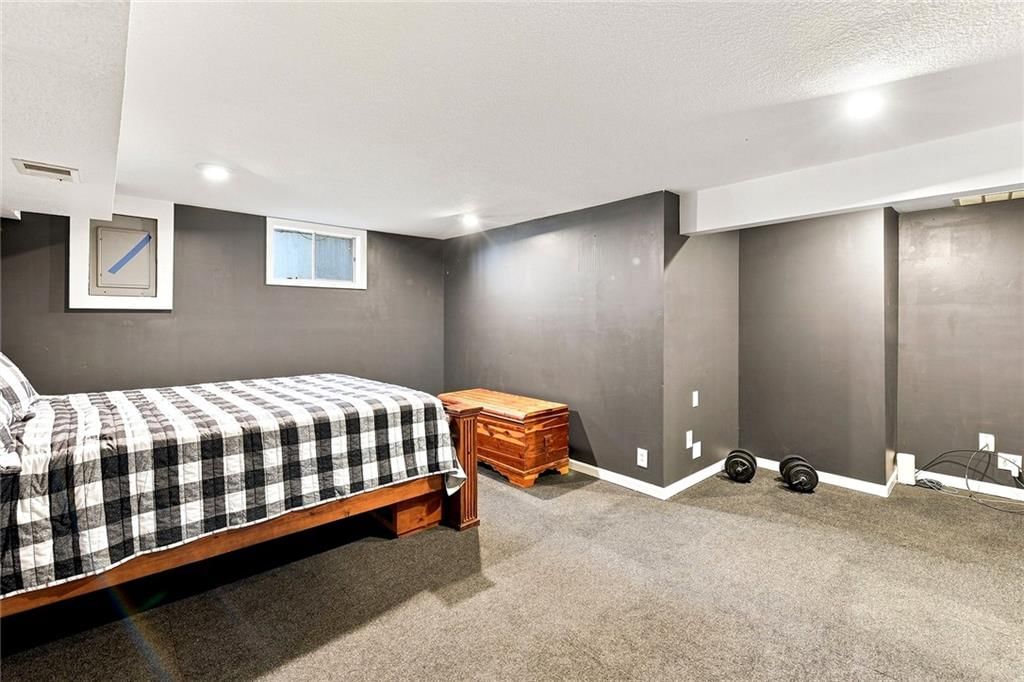 901 NW Valley Woods Drive — photo 29