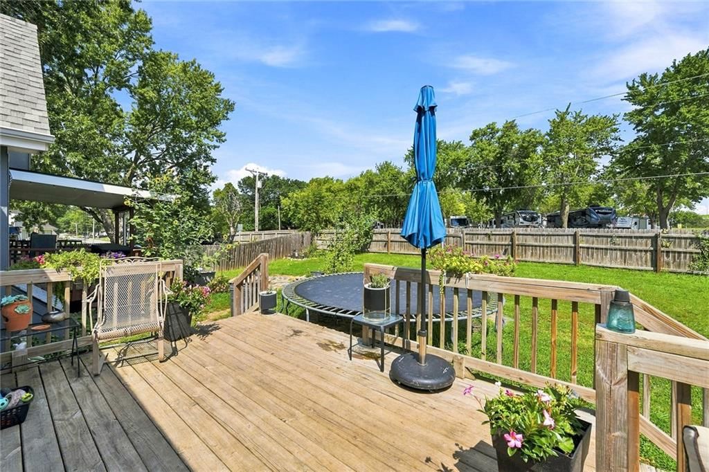 901 NW Valley Woods Drive — photo 34