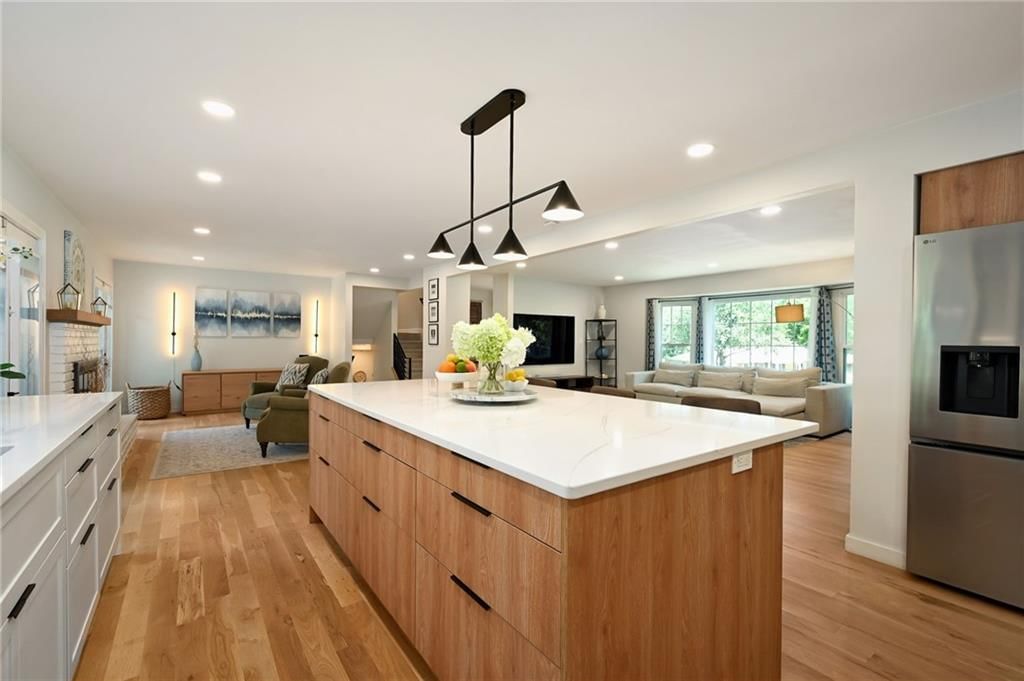 9700 Wenonga Lane — photo 9