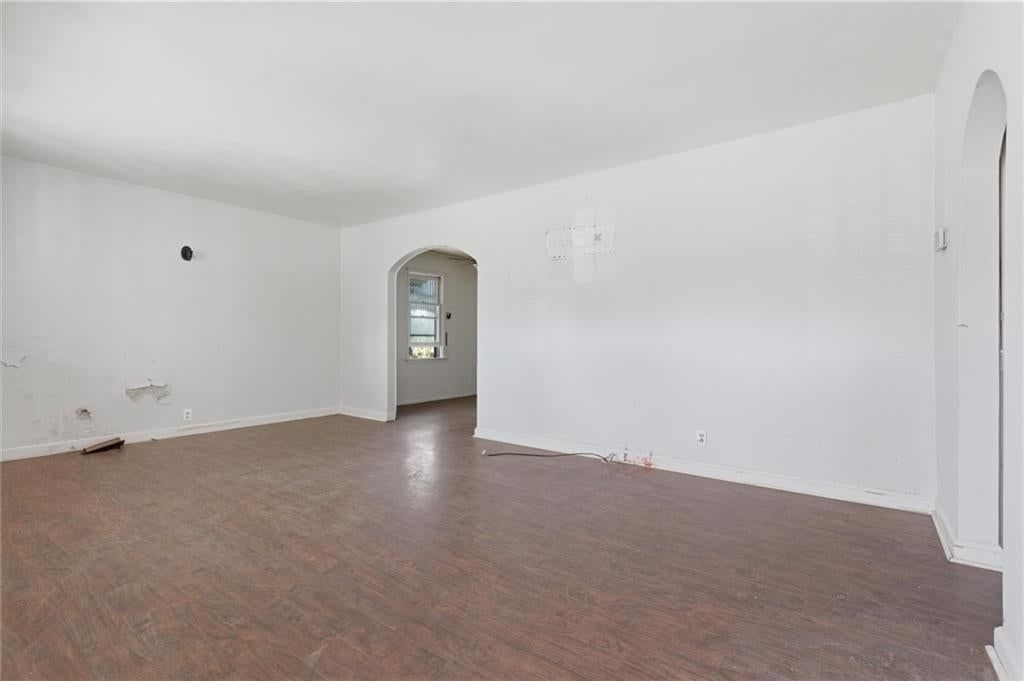 1506 S Hedges Avenue — photo 3