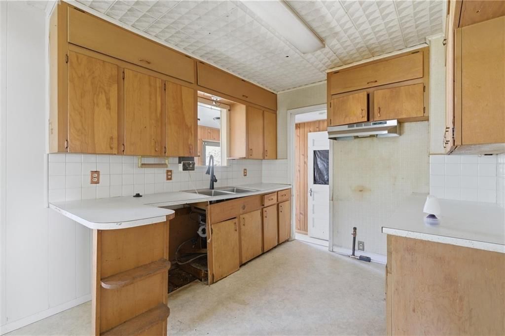 1506 S Hedges Avenue — photo 12