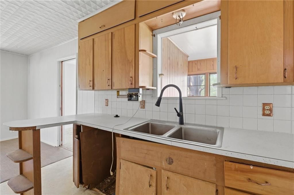 1506 S Hedges Avenue — photo 13