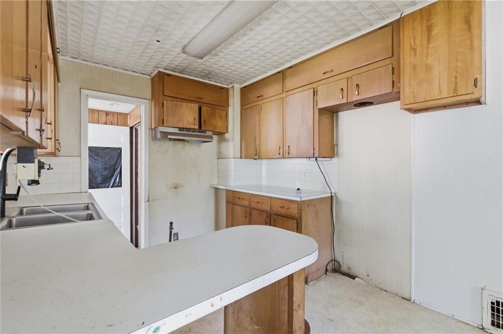 1506 S Hedges Avenue — photo 15