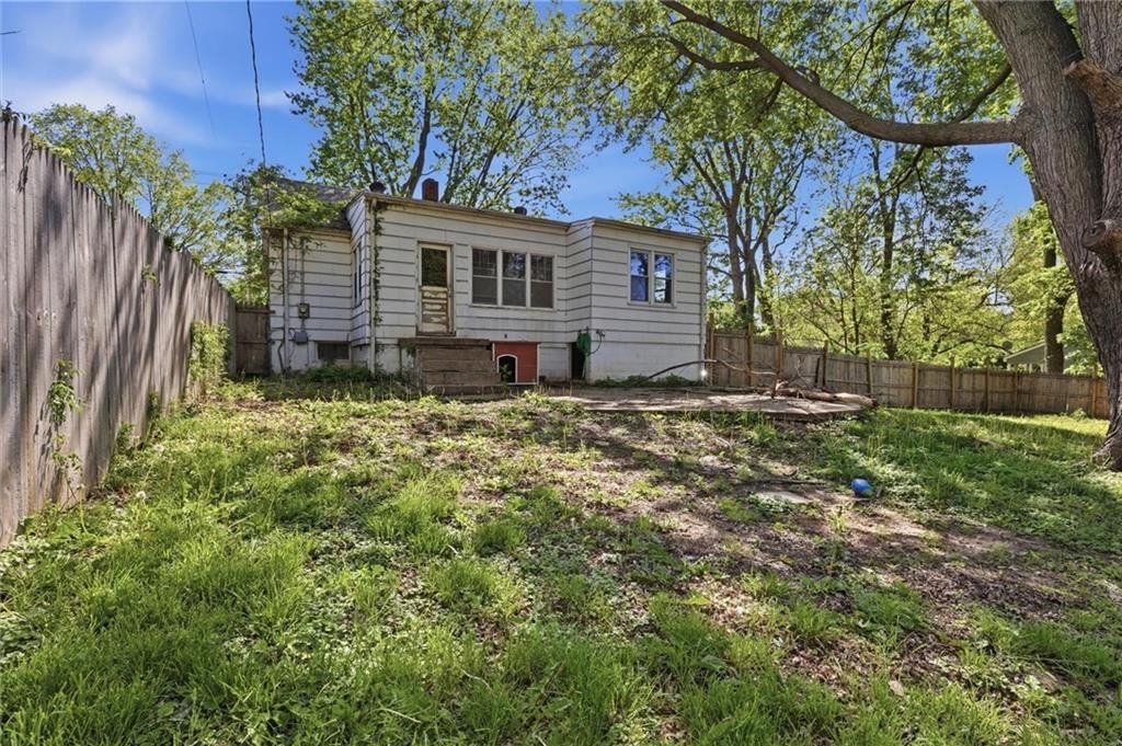 1506 S Hedges Avenue — photo 22