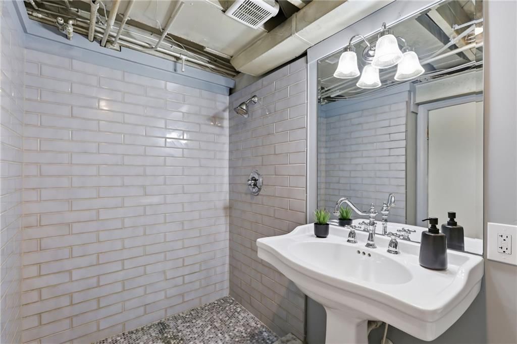 1279 W 72nd Terrace — photo 31