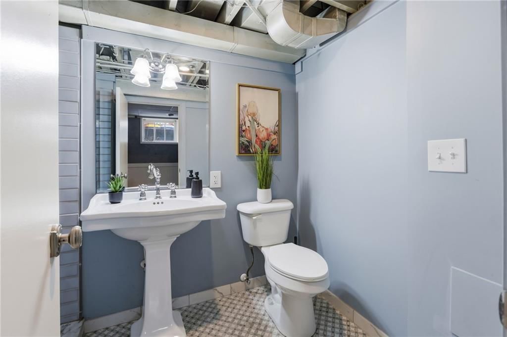 1279 W 72nd Terrace — photo 32
