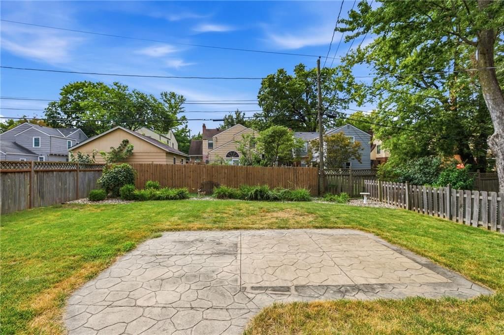 1279 W 72nd Terrace — photo 34