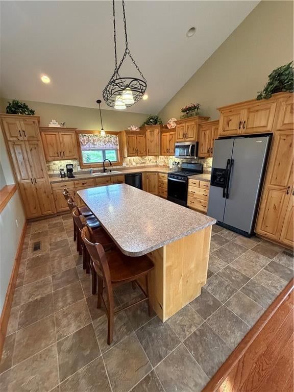 954 Tioga Rd — photo 20