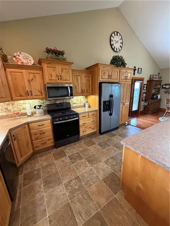 954 Tioga Rd — photo 21
