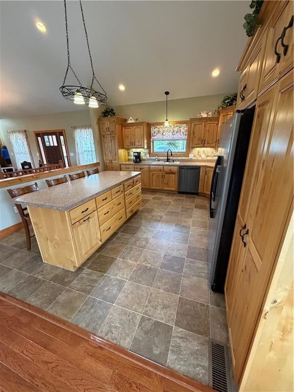 954 Tioga Rd — photo 22