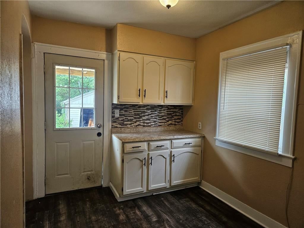 6214 Swope Parkway — photo 9