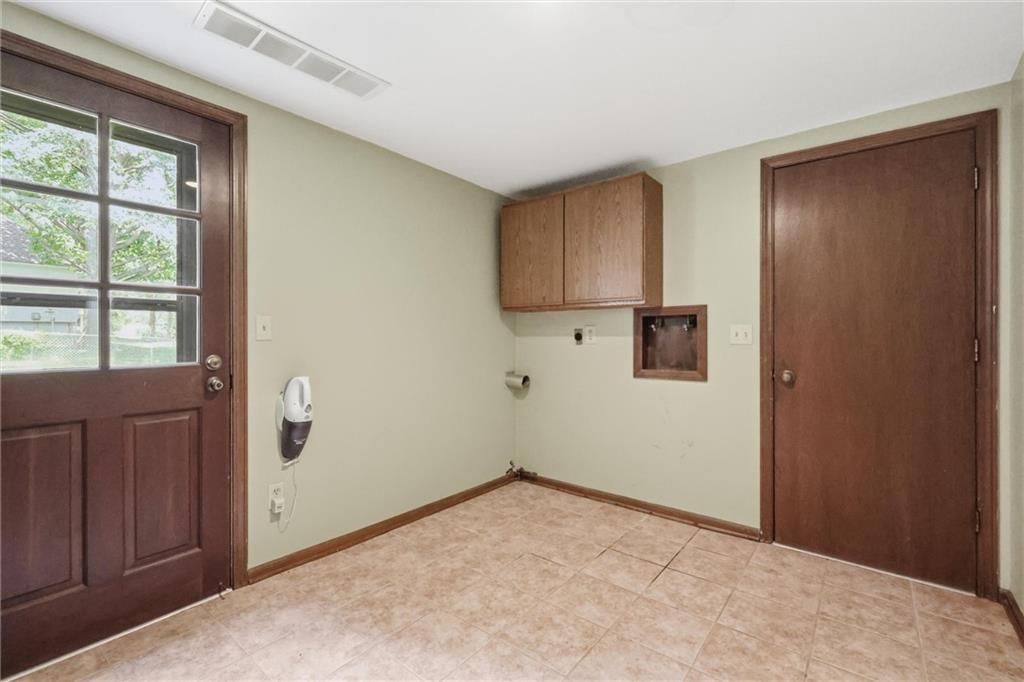 2206 W 120th Street — photo 27