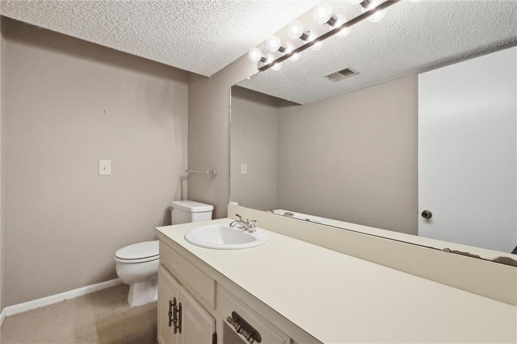 2206 W 120th Street — photo 32