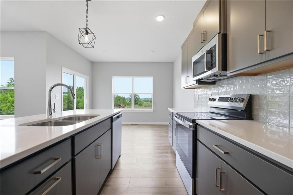 806 Glenn Circle — photo 15