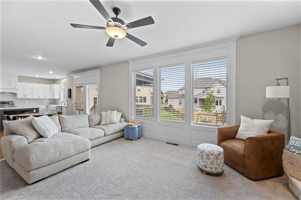 5837 Belmont Drive — photo 11