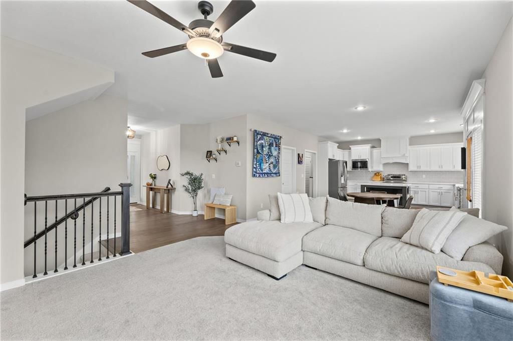 5837 Belmont Drive — photo 12