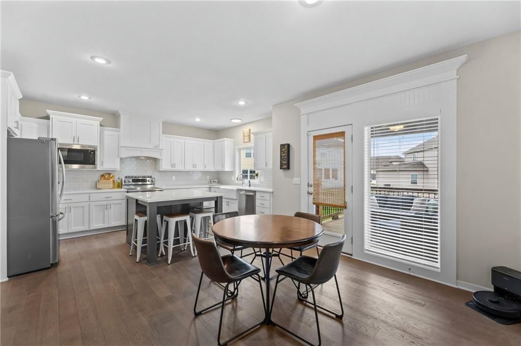 5837 Belmont Drive — photo 13