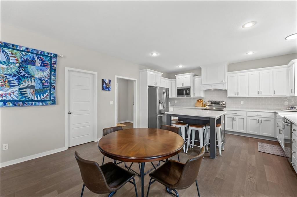5837 Belmont Drive — photo 14