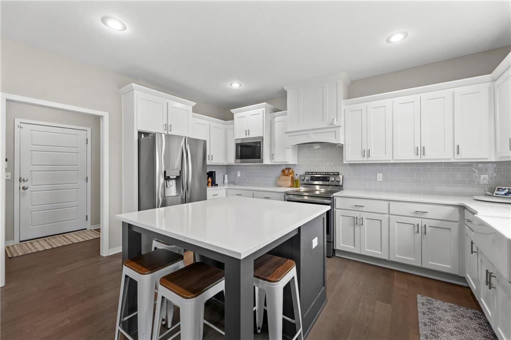 5837 Belmont Drive — photo 15