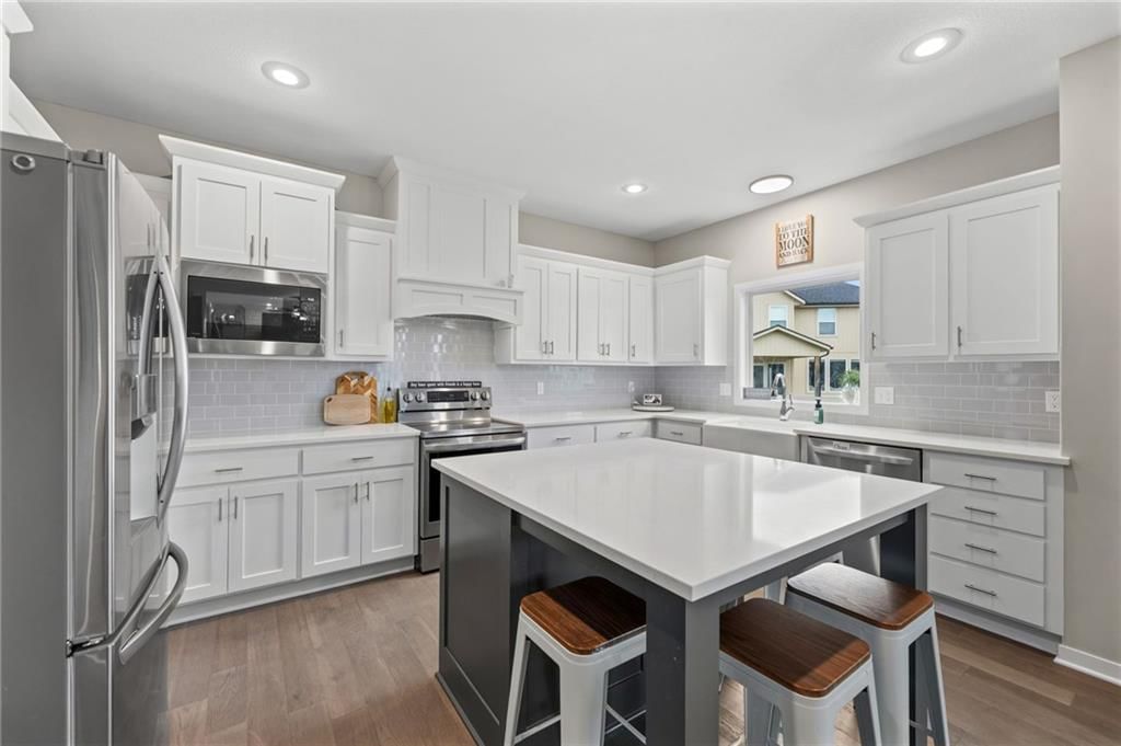 5837 Belmont Drive — photo 16