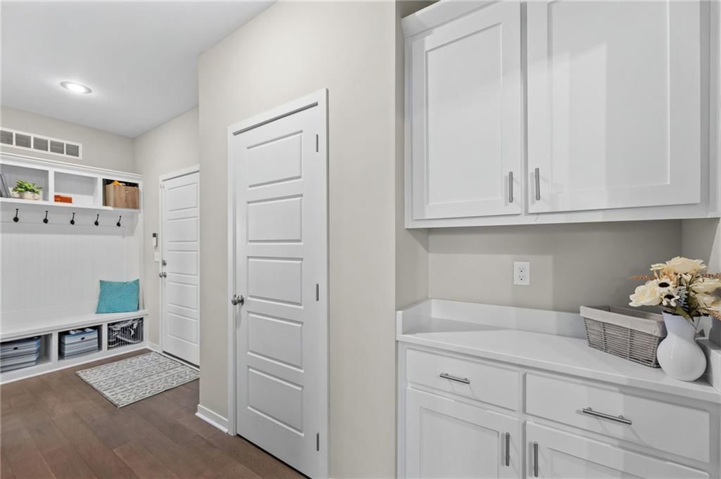 5837 Belmont Drive — photo 22