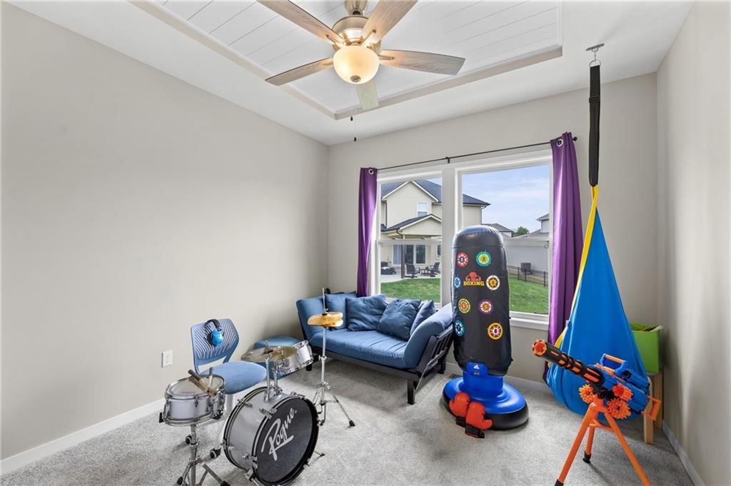 5837 Belmont Drive — photo 24
