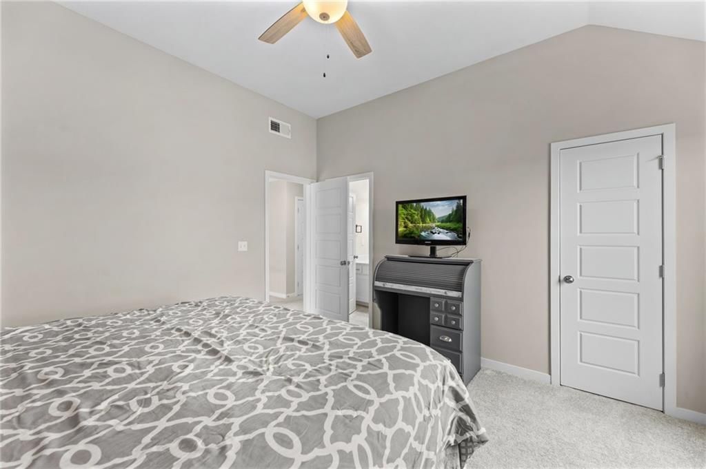 5837 Belmont Drive — photo 27