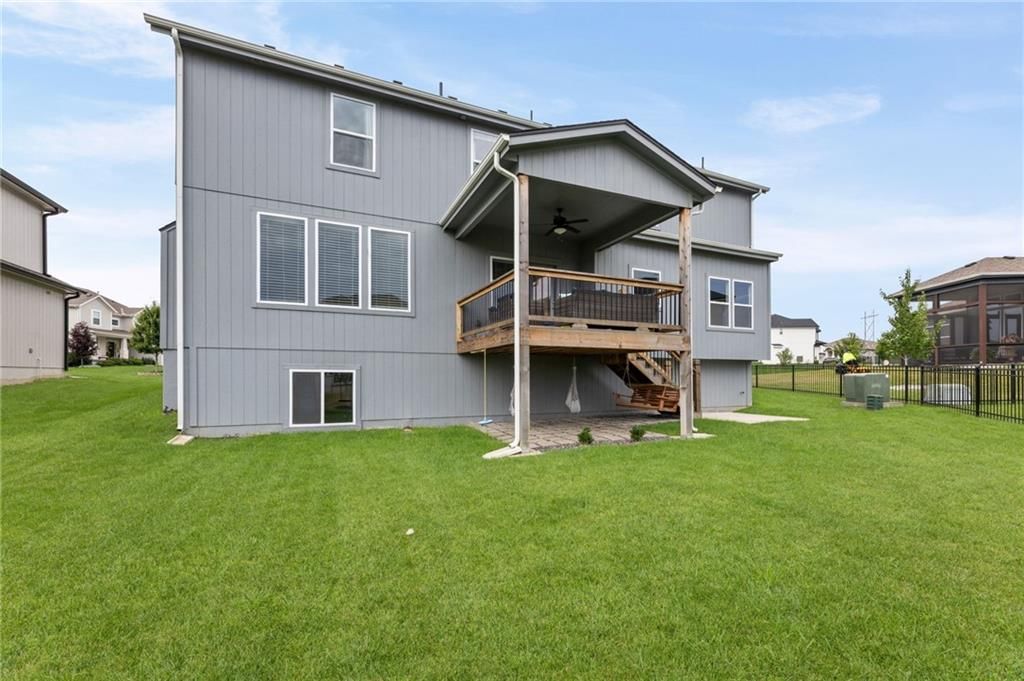 5837 Belmont Drive — photo 64