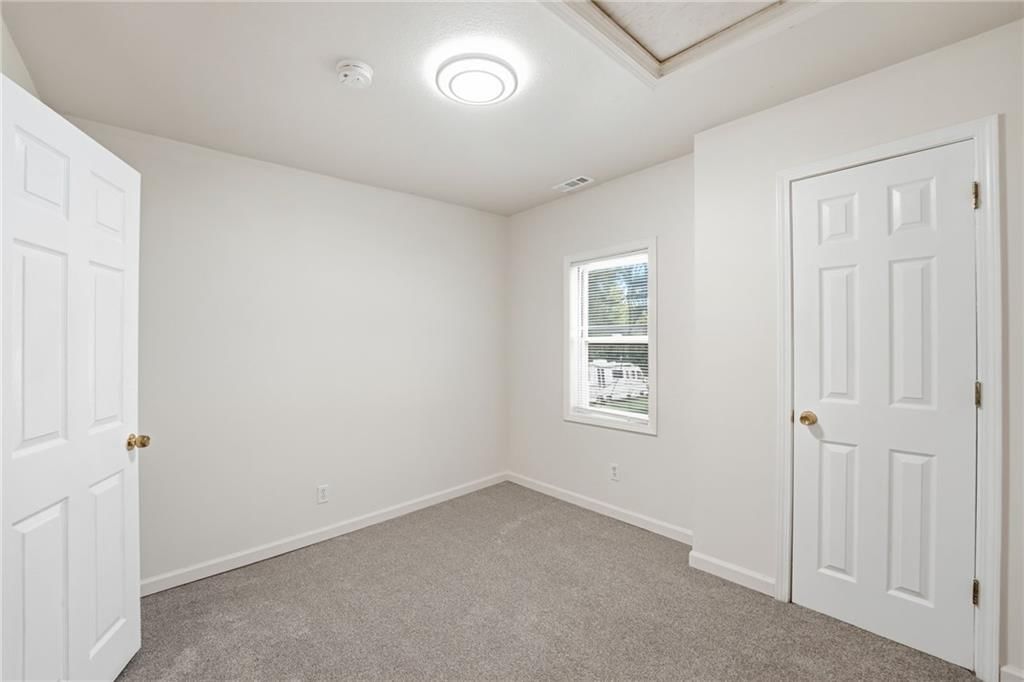 8310 Wayne Avenue — photo 23