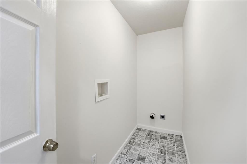 8310 Wayne Avenue — photo 25