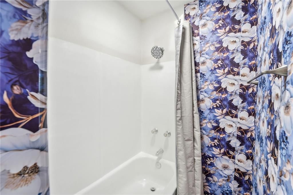 8310 Wayne Avenue — photo 30