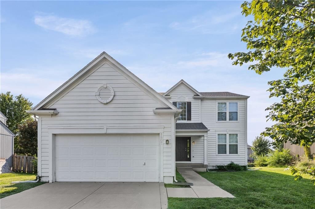 1807 W Fredrickson Drive — photo 1