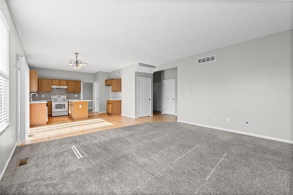1807 W Fredrickson Drive — photo 10
