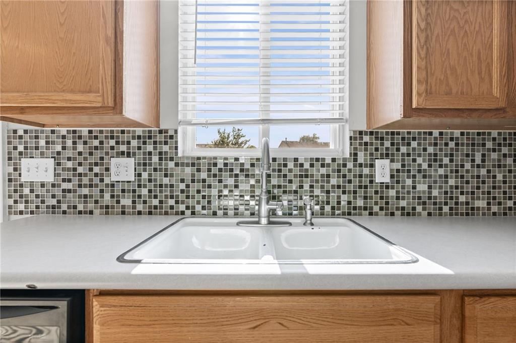 1807 W Fredrickson Drive — photo 15